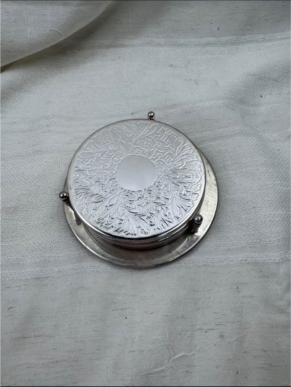 VTG Silverplated Drink Coaster 6pc Set w/ Holder Floral Filigree Hong Kong 36a